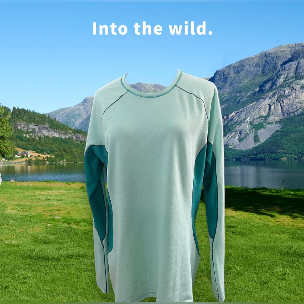 Patagonia Long Sleeve Two Tone Shirt.
Mid weight. Size: XL
